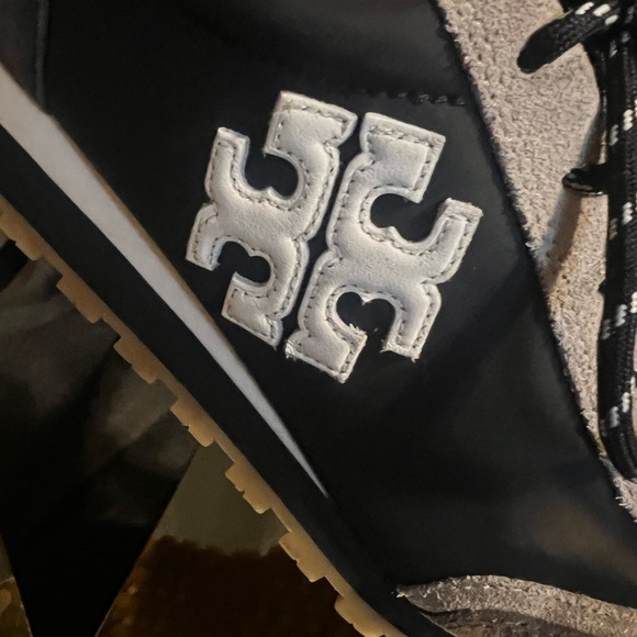 Tory Burch Good Luck Trainer Sneakers in Black and Gray size 8 NEW - Picture 4 of 12